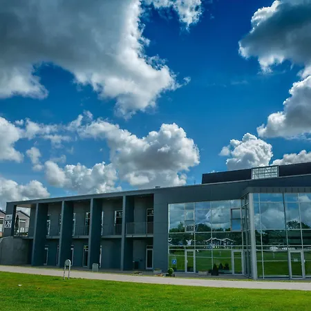 Semesterpark Center 2*